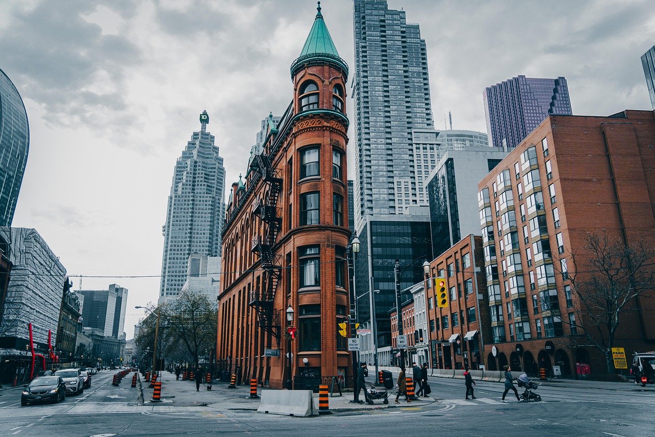 architecture, urban, street, building, photography, winter, nature, cloudy, toronto, canada, city, road, cars, people, sky, classic, season